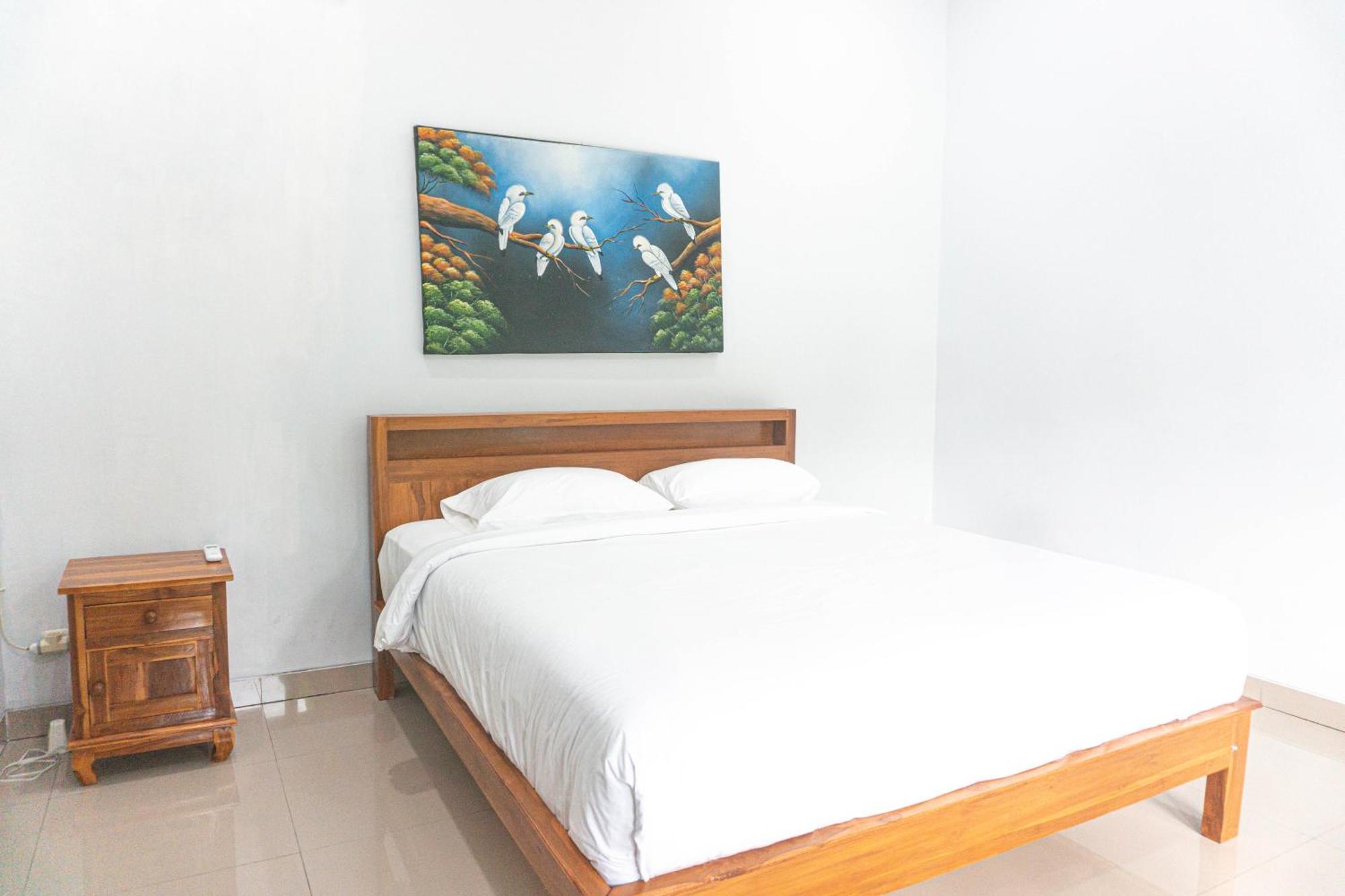 Srinadi Guest House Lovina Exterior photo