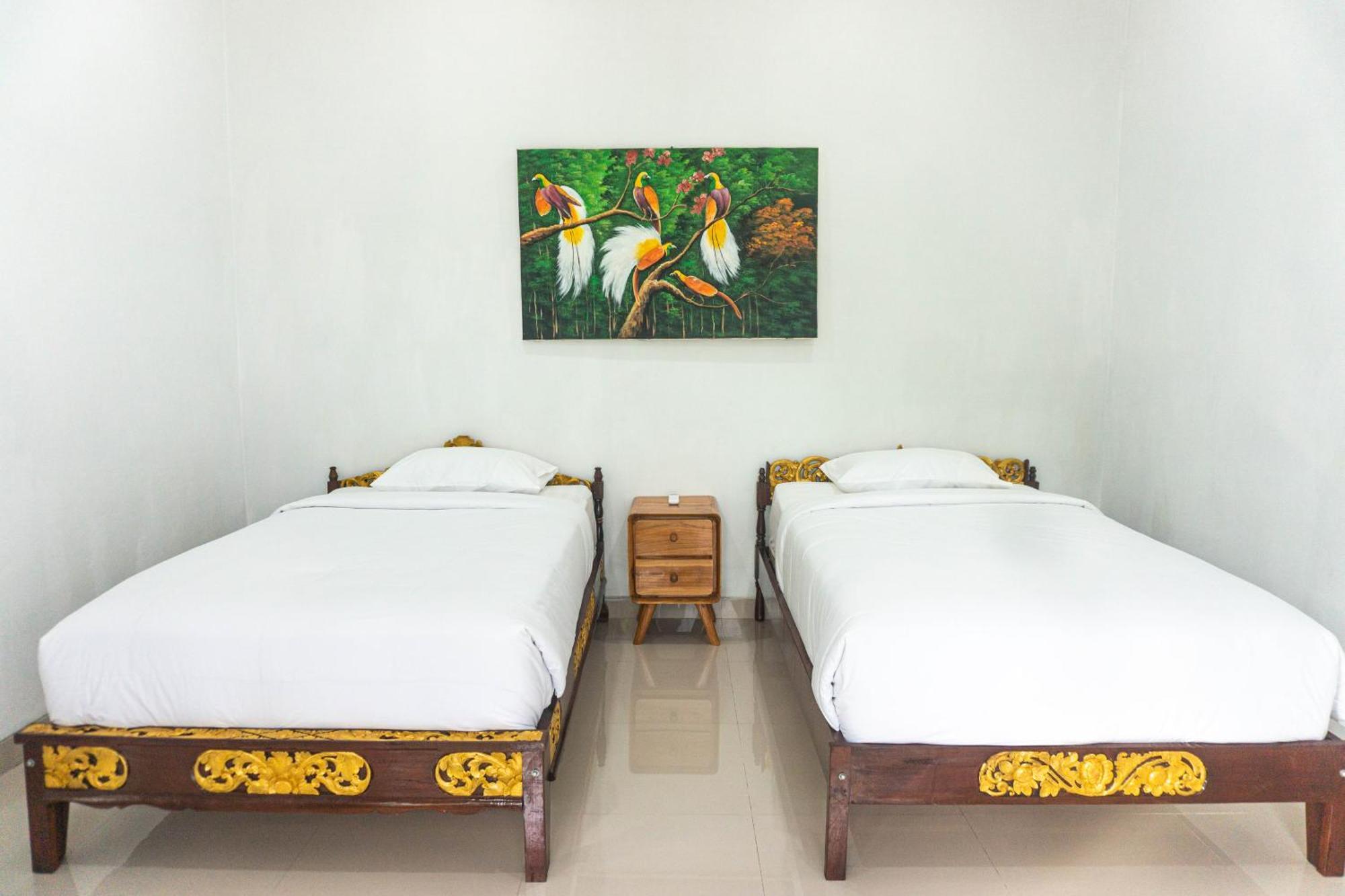 Srinadi Guest House Lovina Exterior photo